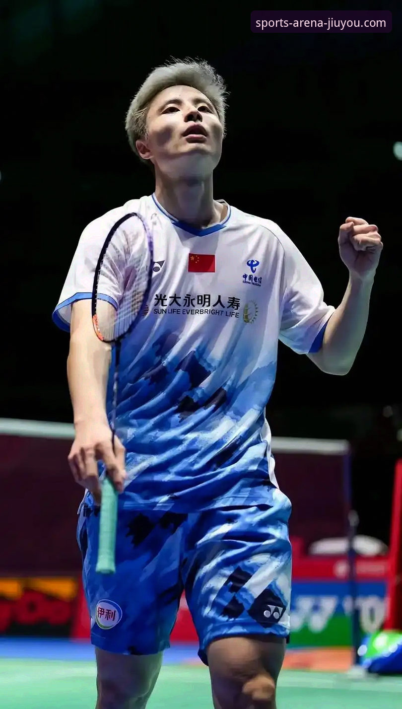 国羽男单破冰之战深度评测：石宇奇亚锦赛封王背后的战术革新与平台观赛体验分析